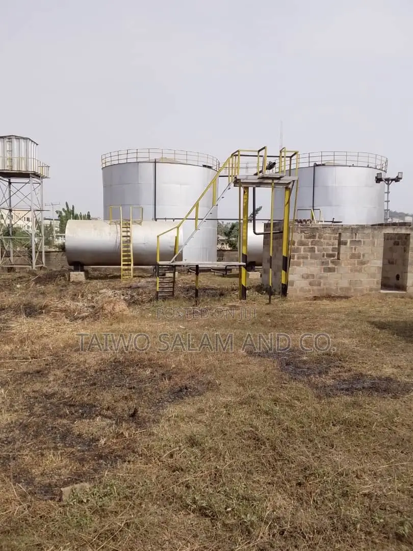 Newly Built Vegetable in Oyo / Oyo