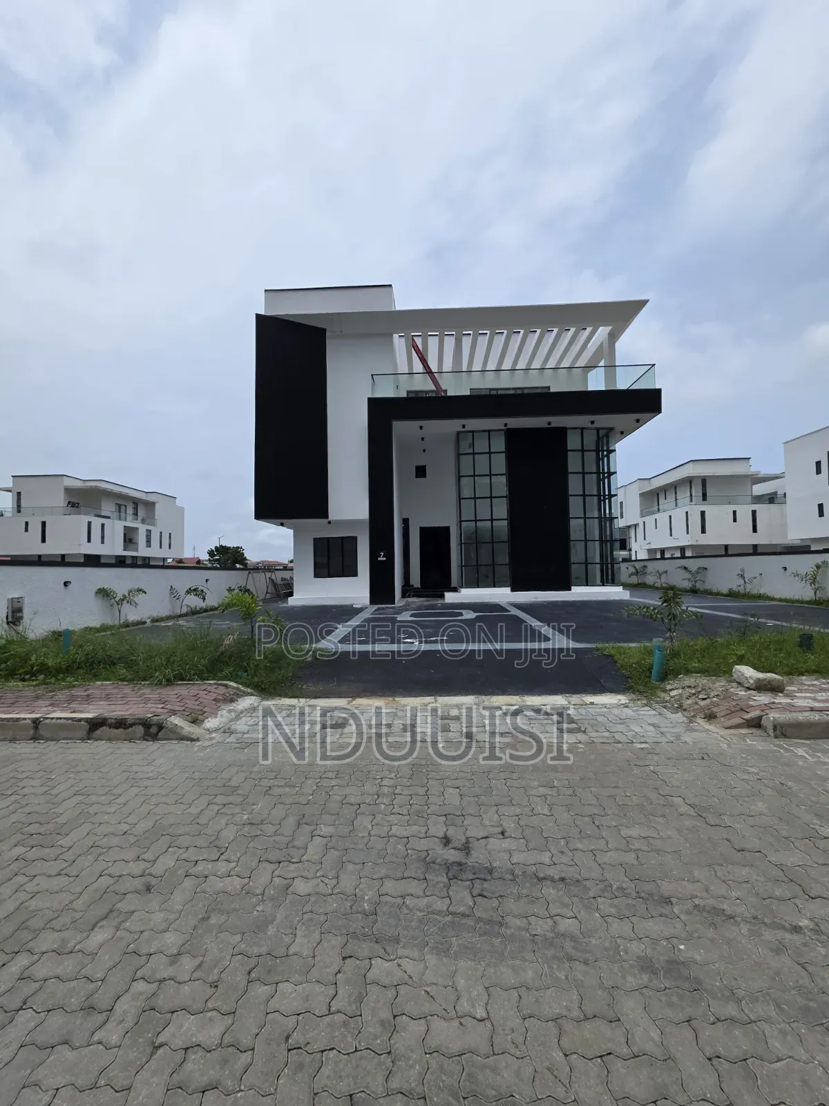 7bdrm Duplex in Hampton Bay Estate, Ikate-Elegushi for sale in Ikate-Elegushi