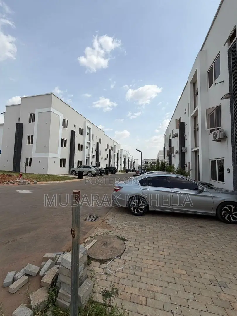 3bdrm Apartment in Life Camp for sale in Life Camp