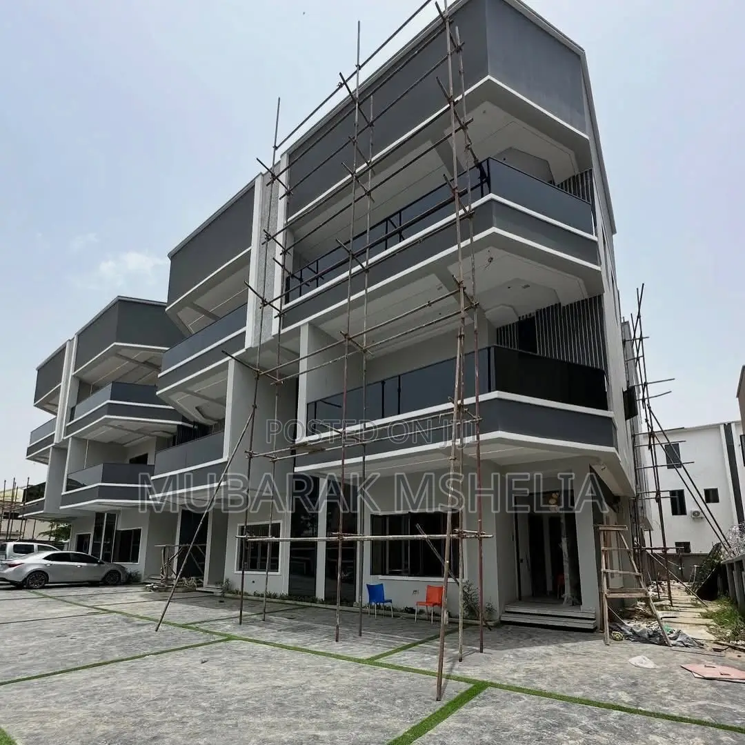 4bdrm Duplex in Utako for sale in Utako