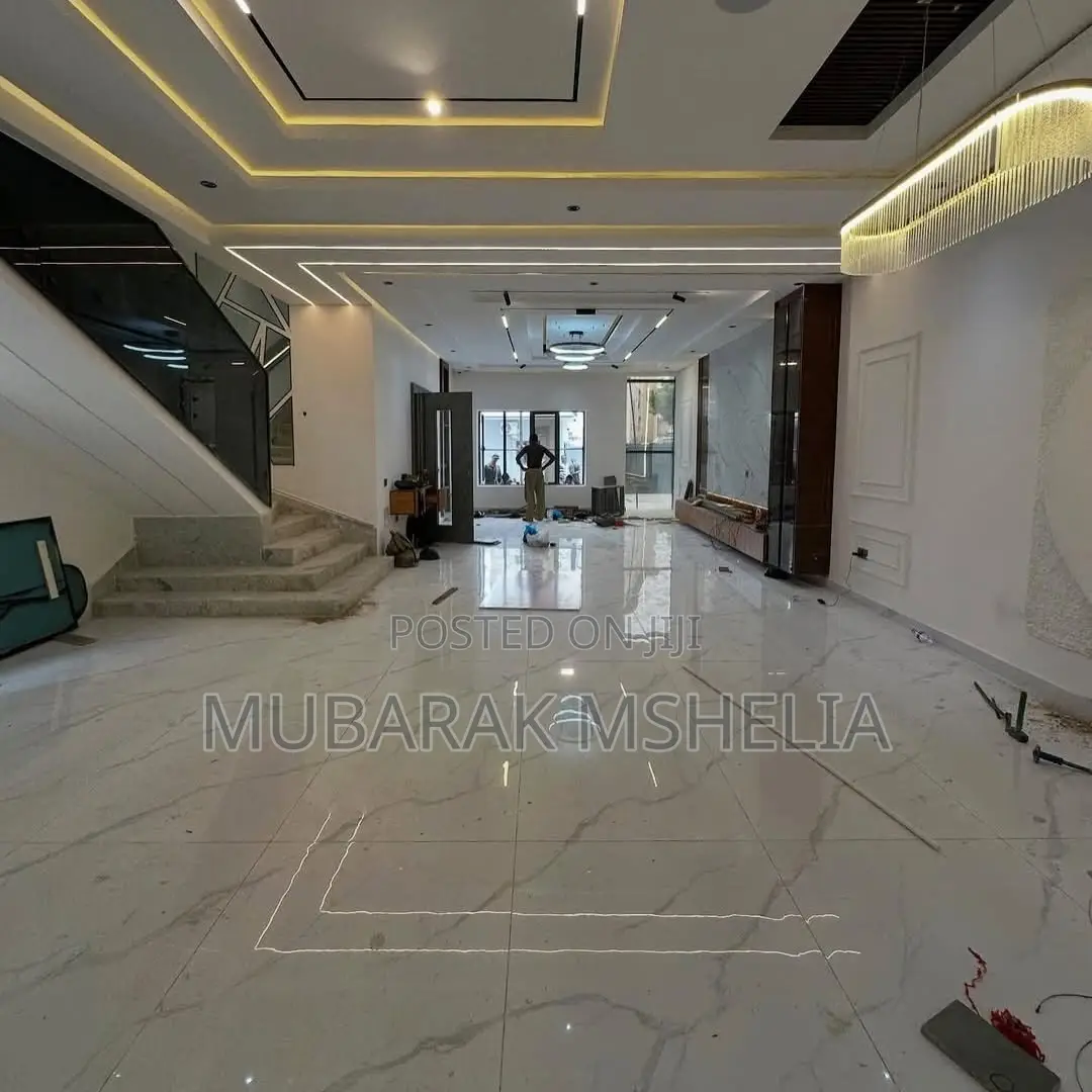 4bdrm Duplex in Utako for sale in Utako