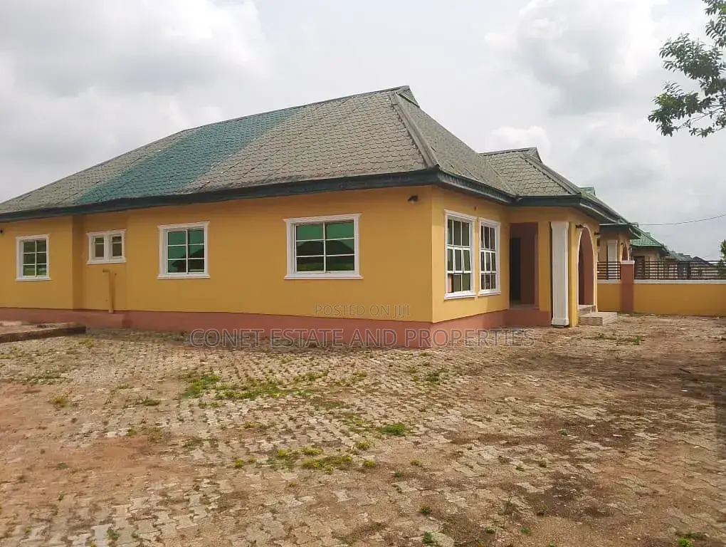 Furnished 3bdrm House in Conet, Benin City for sale in Benin City