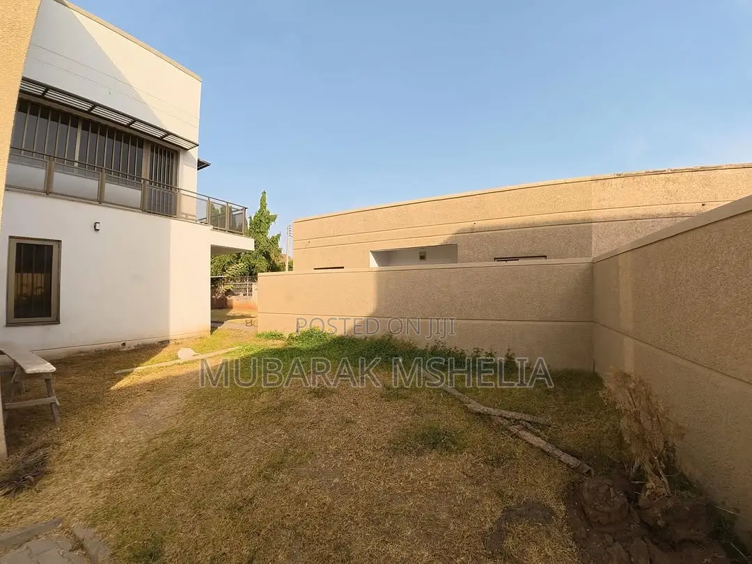 4bdrm Duplex in Maitama for sale in Maitama