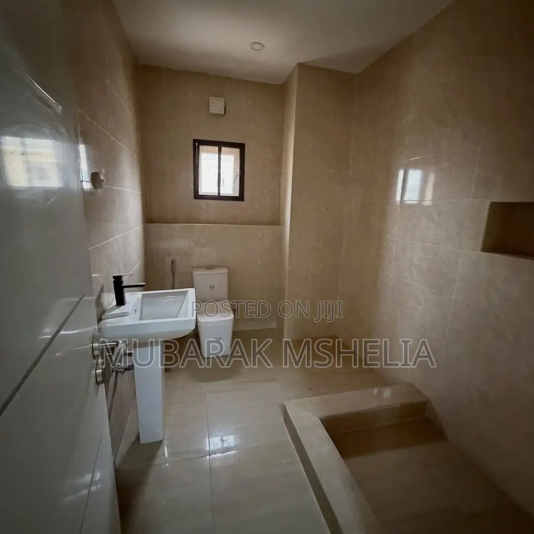 4bdrm Duplex in Jahi for sale in Jahi