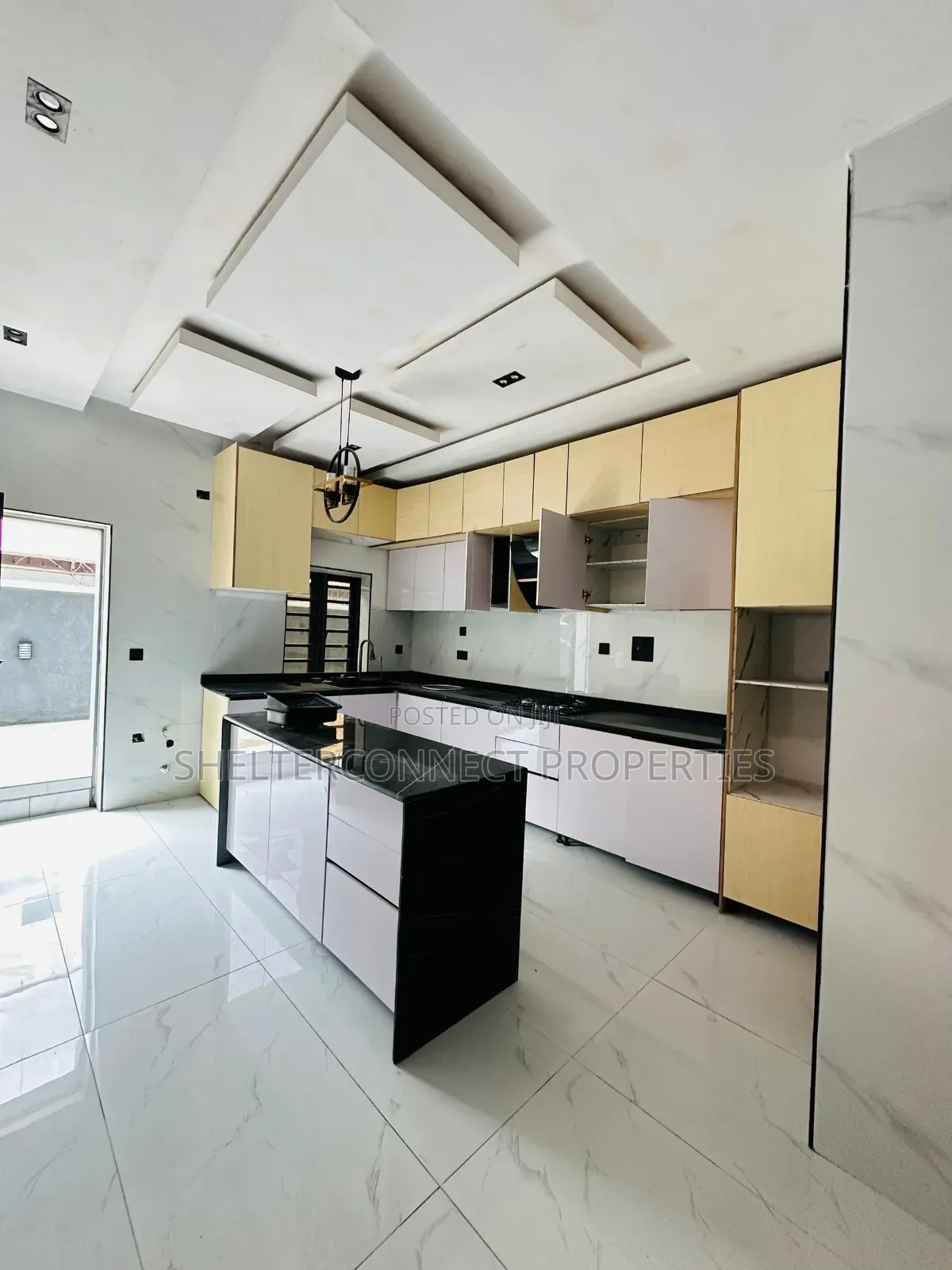 3bdrm Duplex in Lekki for sale in Lekki Expressway