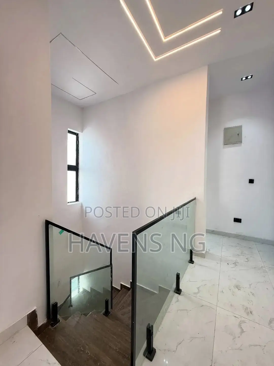 4bdrm Duplex in Ikota for sale in Ikota