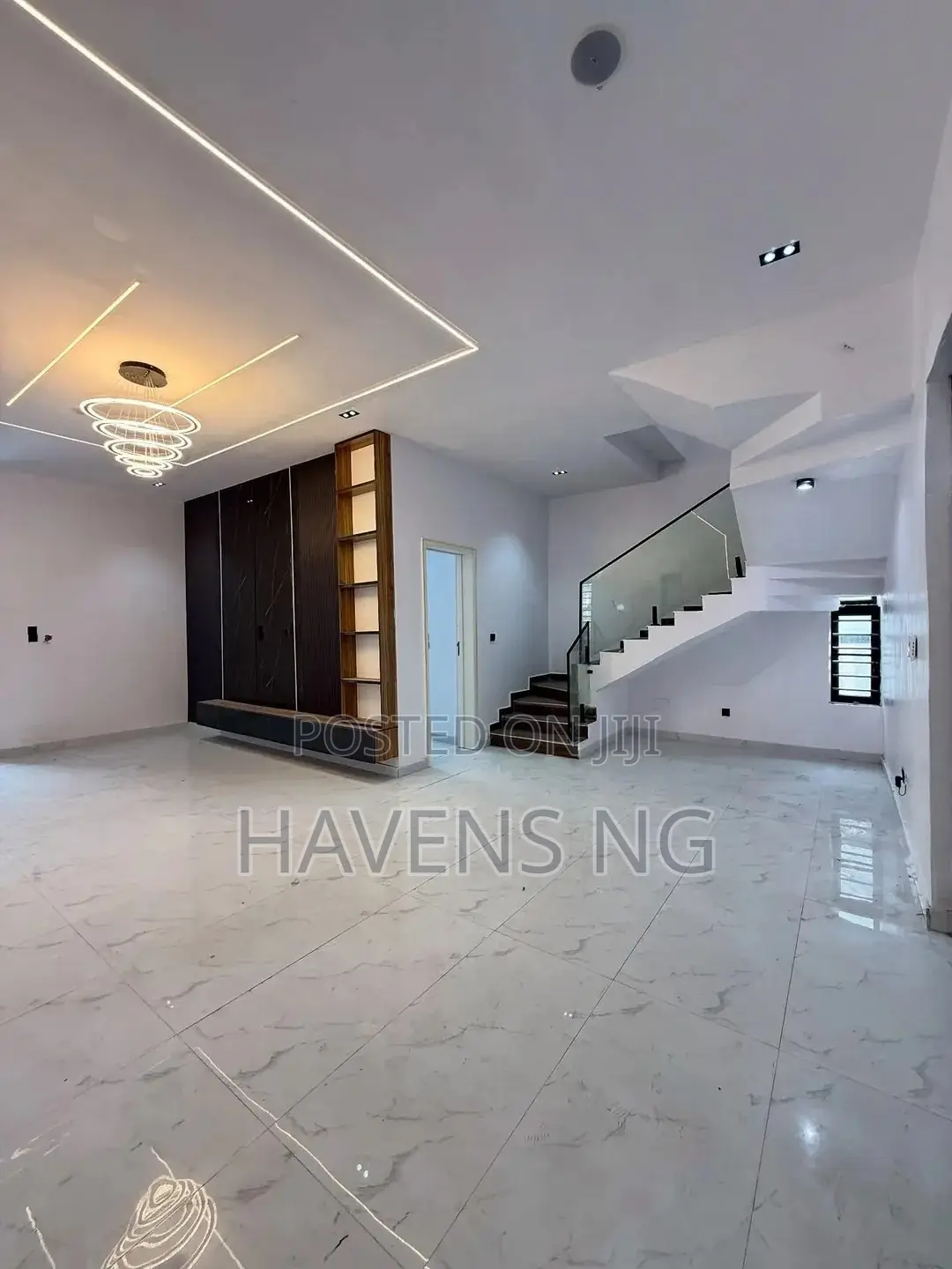 4bdrm Duplex in Ikota for sale in Ikota