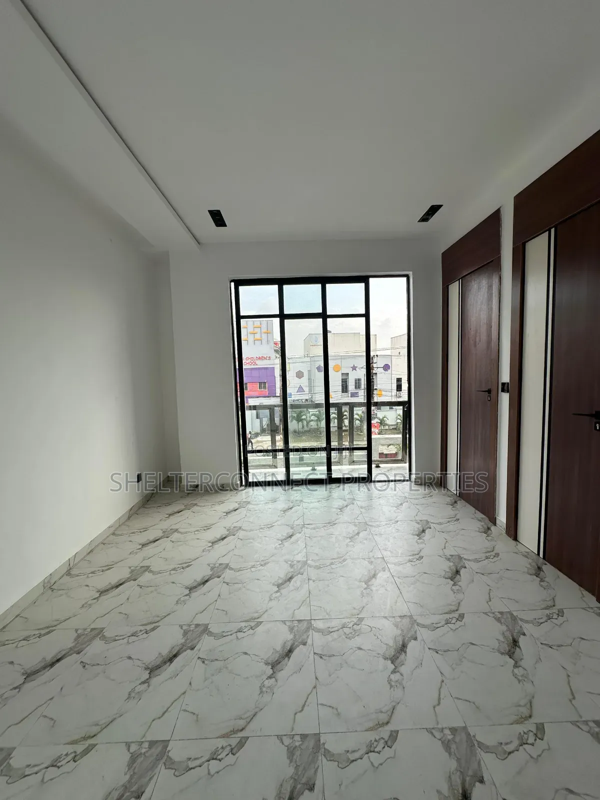 1bdrm Apartment in Lekki Expressway for sale in Lekki Expressway