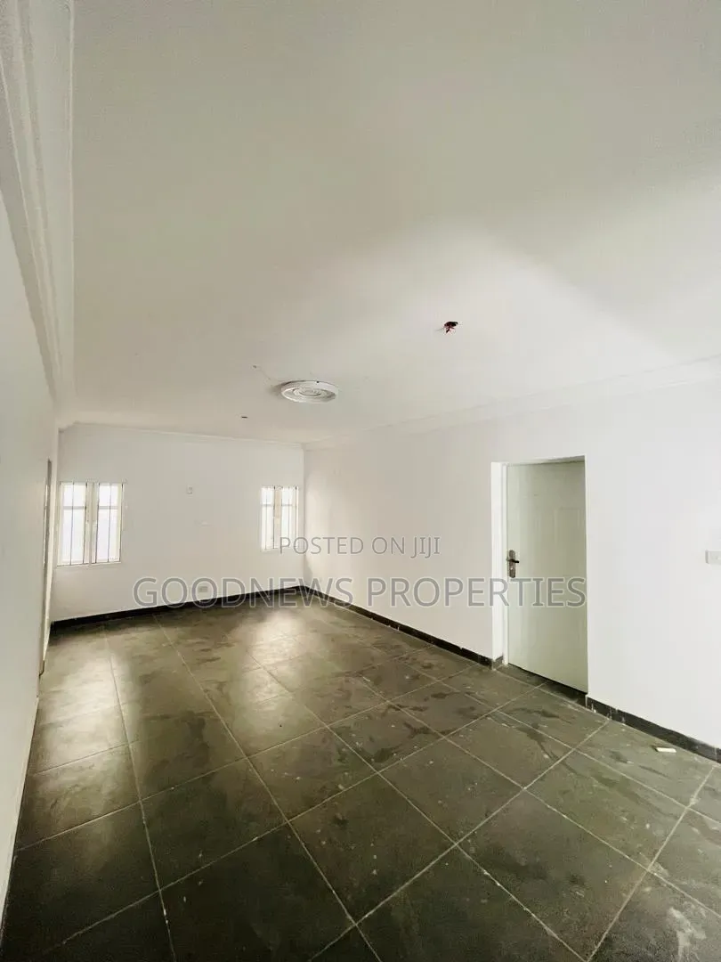 2bdrm Apartment in Orchid Road Lekki, Ikota for rent in Ikota