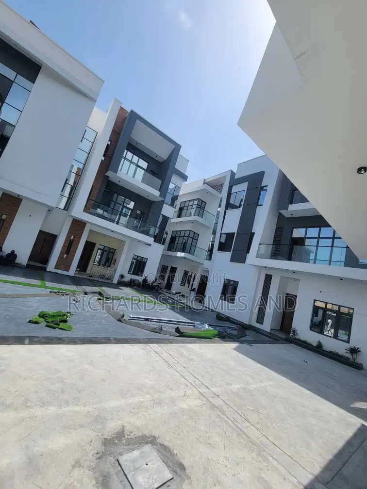 2bdrm Apartment in Ilaje / Lekki for rent in Ilaje / Lekki