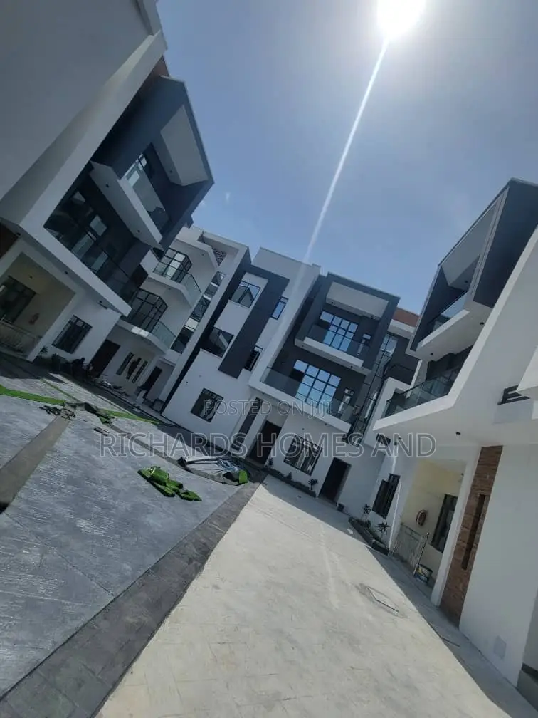 2bdrm Apartment in Ilaje / Lekki for rent in Ilaje / Lekki