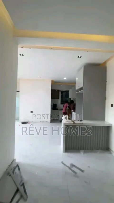 Furnished 2bdrm Apartment in Fola Agoro for rent in Fola Agoro