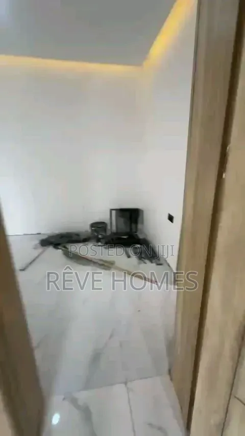 Furnished 2bdrm Apartment in Fola Agoro for rent in Fola Agoro