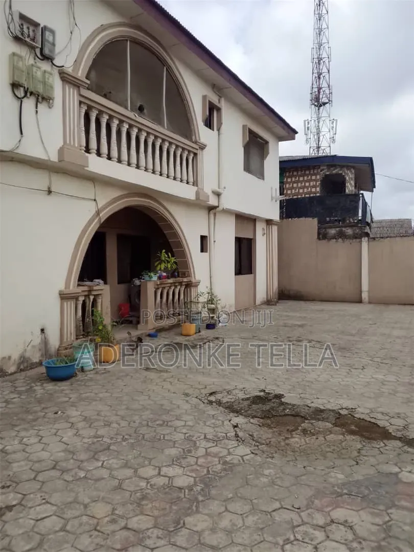 Furnished 3bdrm Block of Flats in White House, Iju-Ishaga for rent in Iju-Ishaga