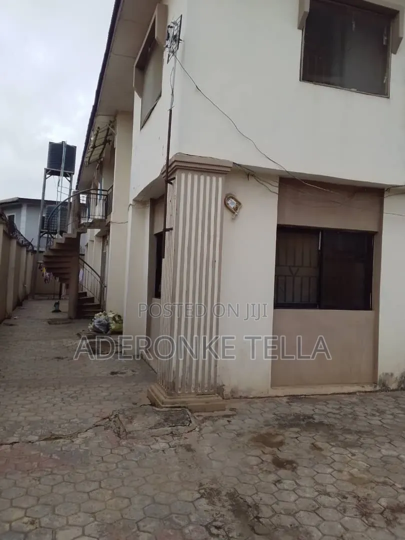 Furnished 3bdrm Block of Flats in White House, Iju-Ishaga for rent in Iju-Ishaga