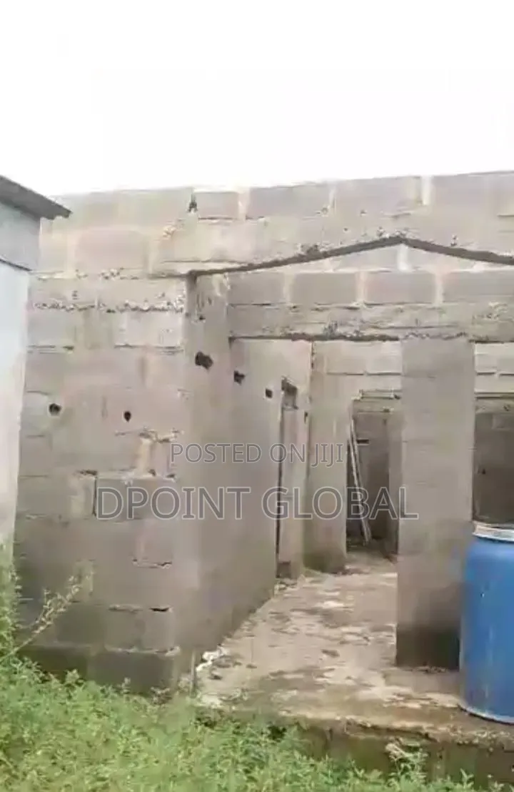 2bdrm Bungalow in Not Estate, Ayobo for sale in Ayobo