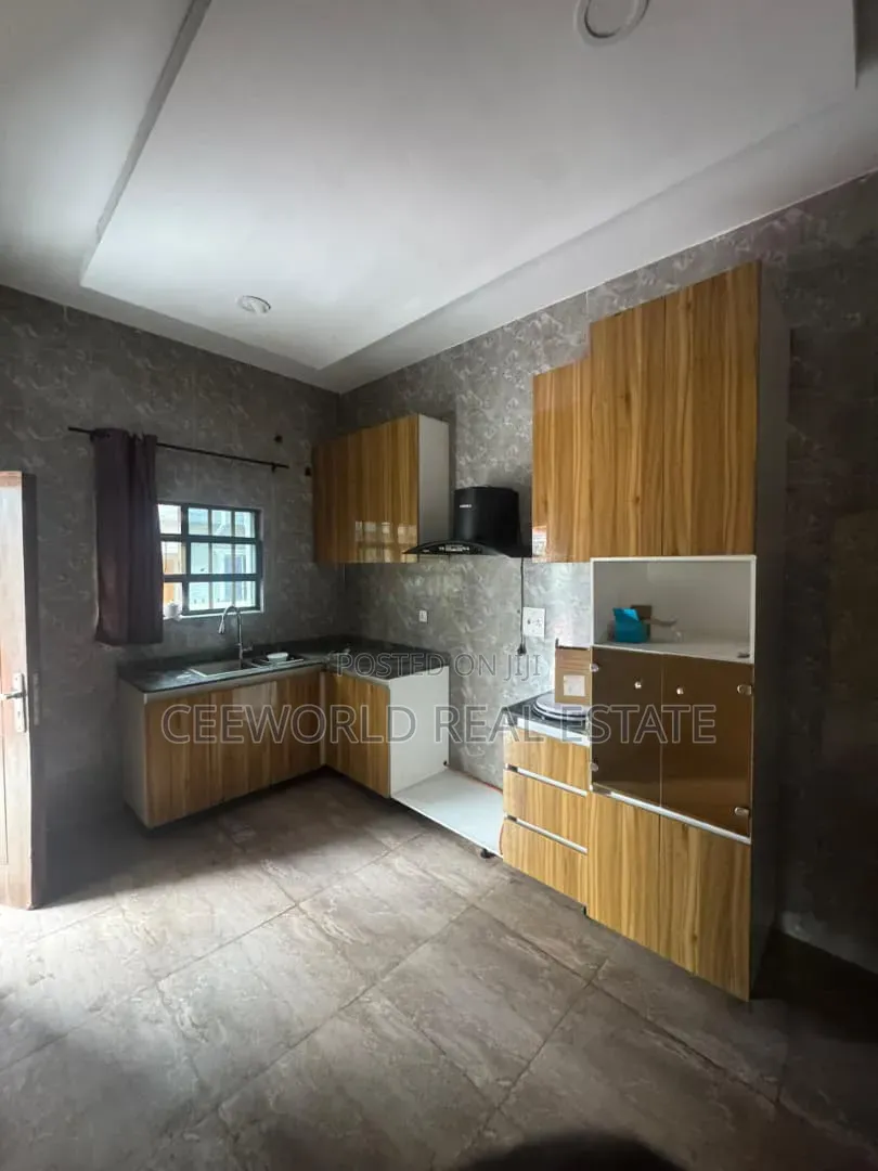 3bdrm Duplex in Calton Gate Estate, Akobo for rent in Akobo