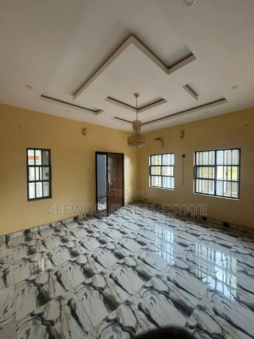 3bdrm Duplex in Calton Gate Estate, Akobo for rent in Akobo