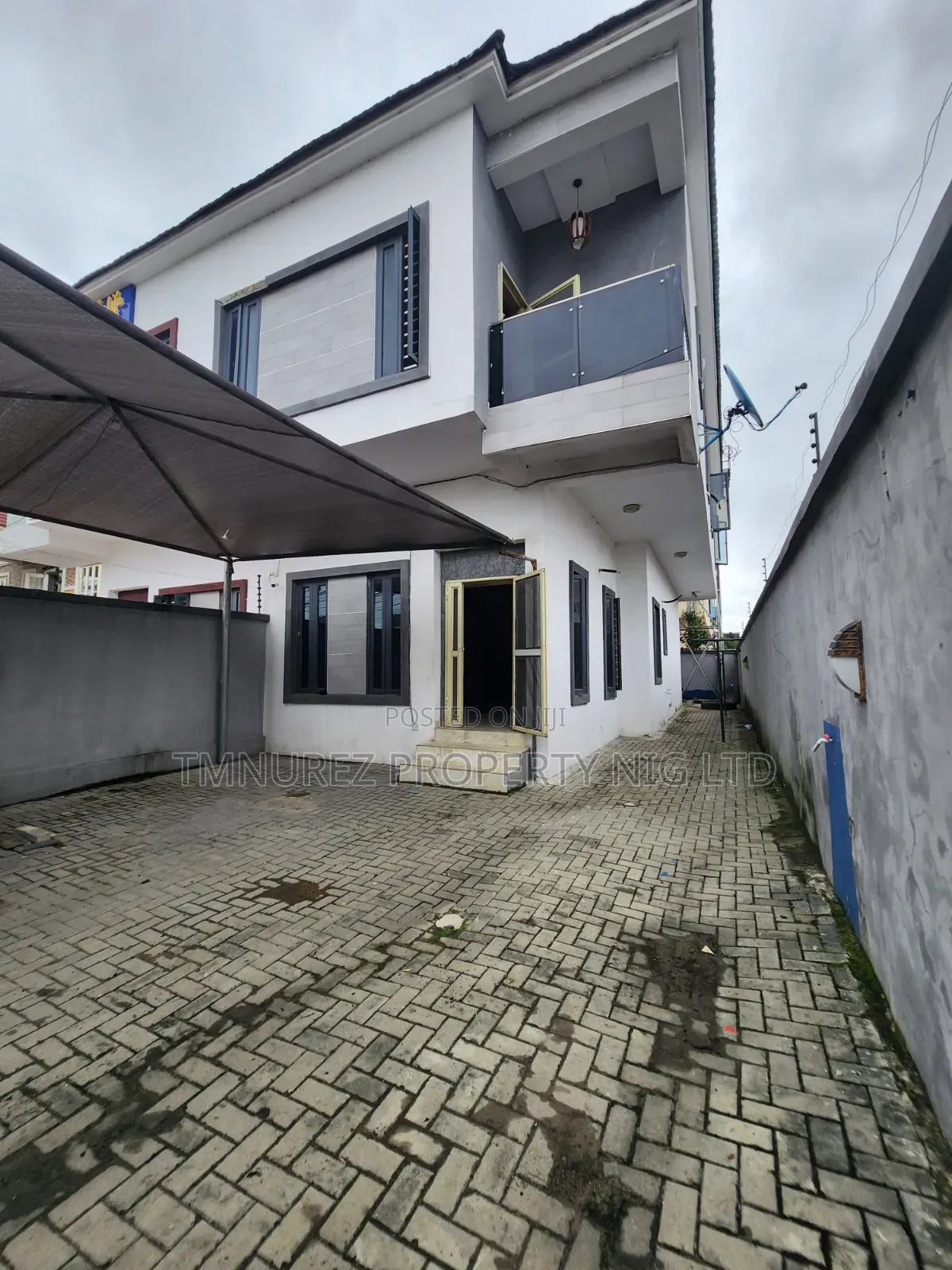 3bedroom Duplex With a Big Room Bq Osapa Axis Agungi in Osapa london