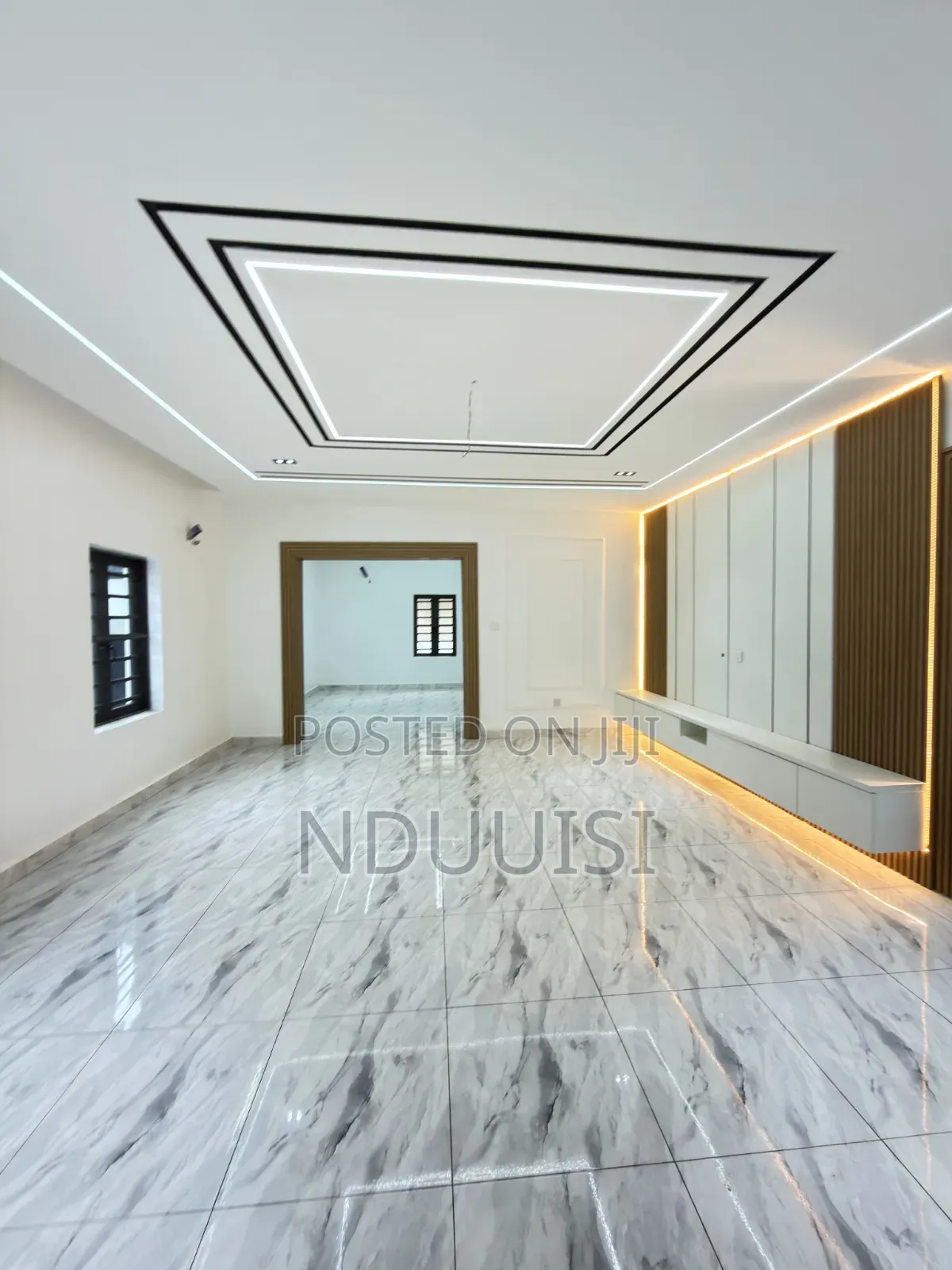 6bdrm Duplex in Dakwo District for sale in Dakwo District