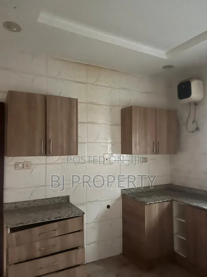 2bdrm Block of Flats in F O 1, Kubwa for rent in Kubwa