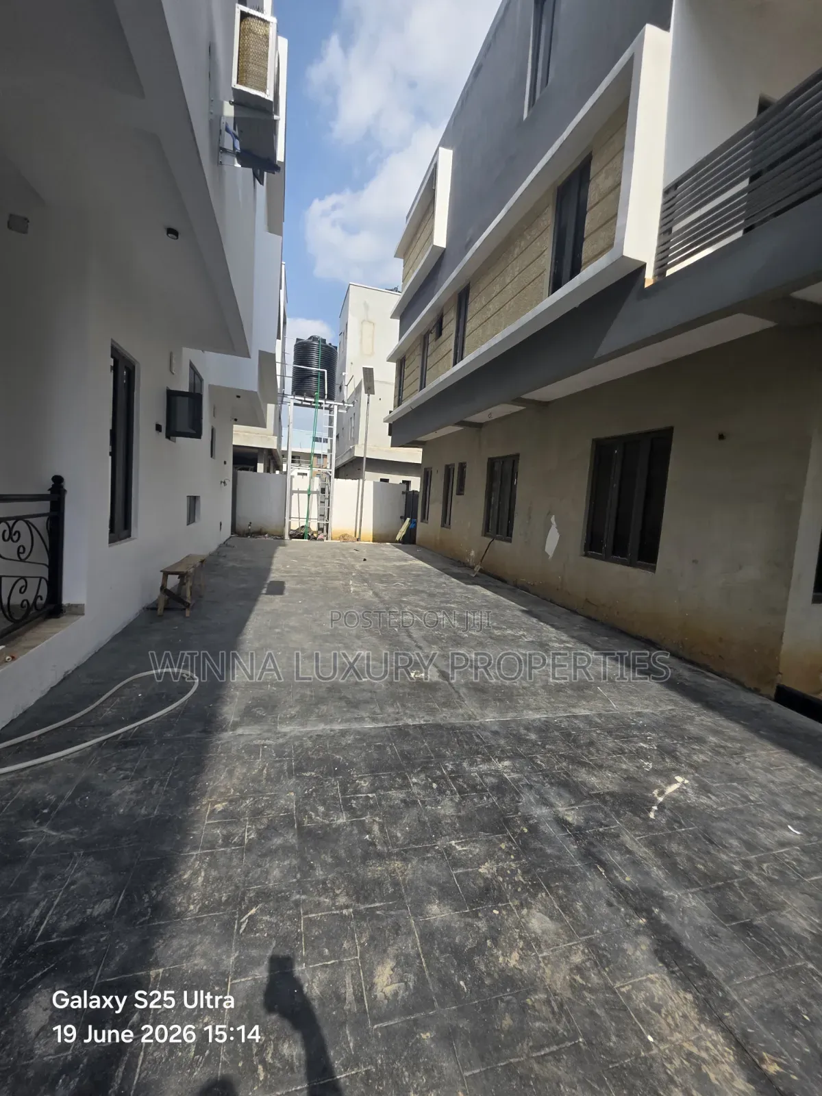 Furnished 6bdrm Duplex in Jahi Gilmor for sale in Jahi