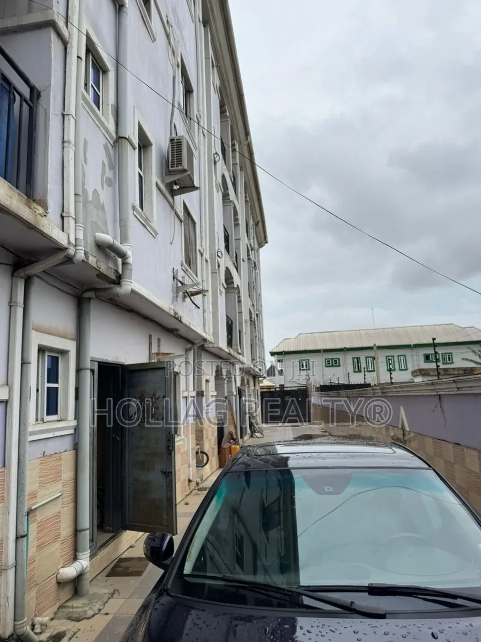 3bdrm Block of Flats in Ago Palace for sale in Ago Palace
