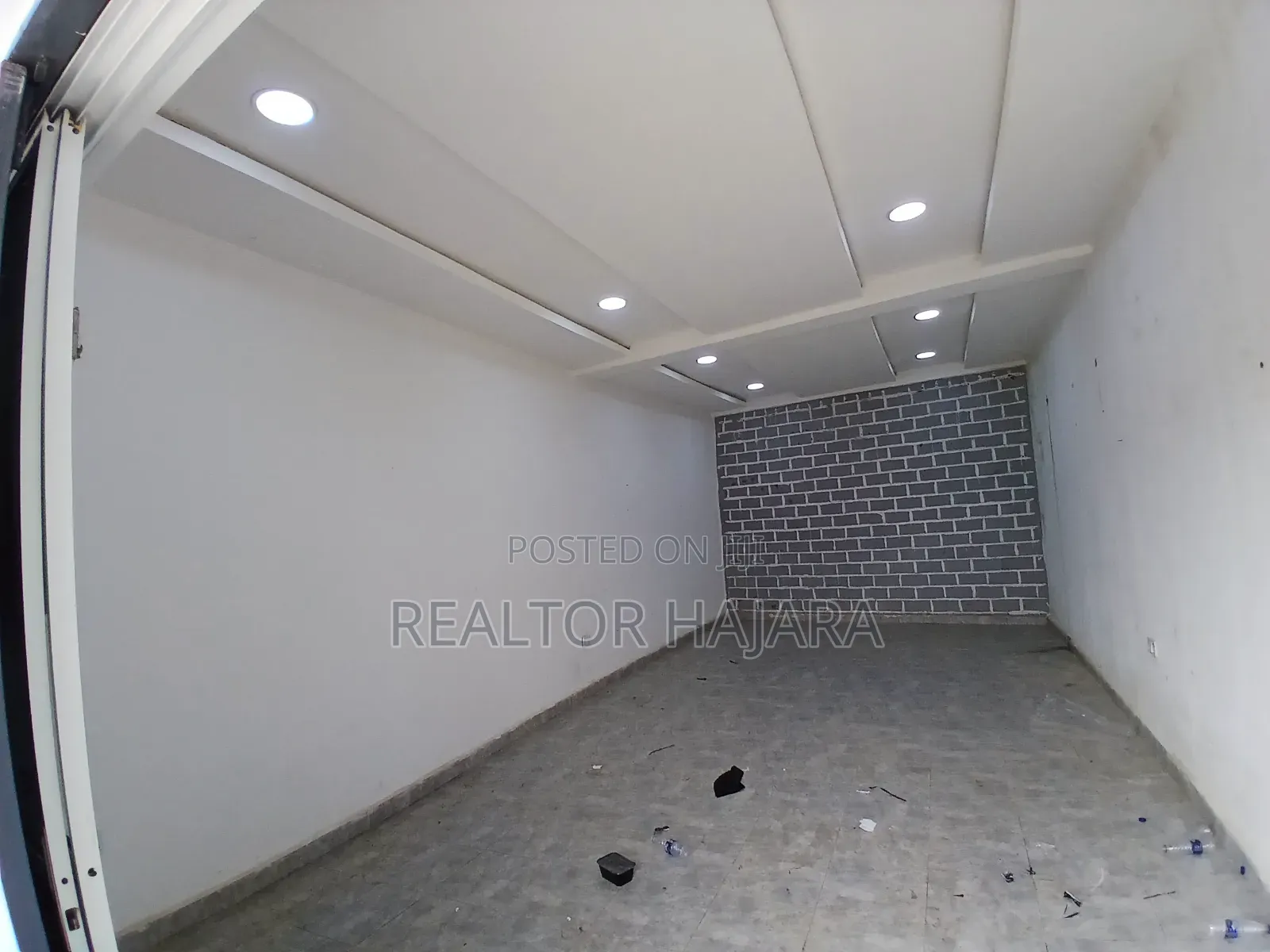 Shop Available for Rent at Fo1 Kuwba Market in Kubwa