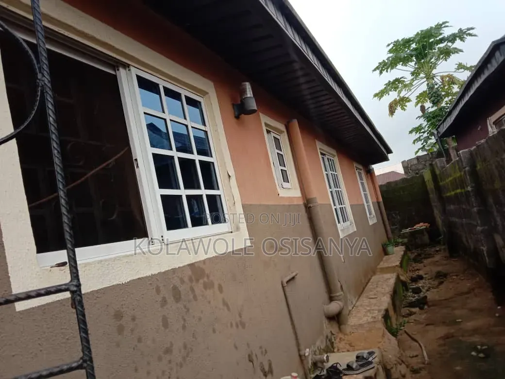 4bdrm Bungalow in Agbara-Igbesan for sale in Agbara-Igbesan