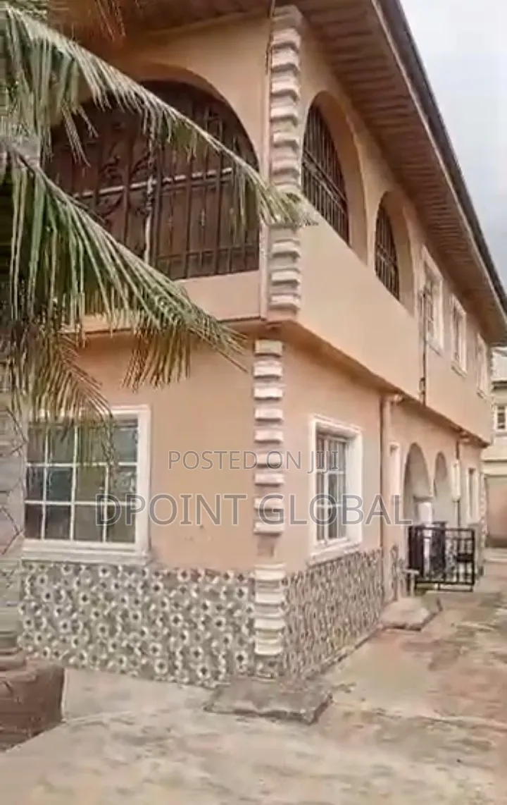 6bdrm Duplex in Peace Estate, Baruwa for sale in Baruwa