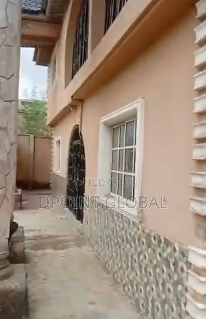 6bdrm Duplex in Peace Estate, Baruwa for sale in Baruwa