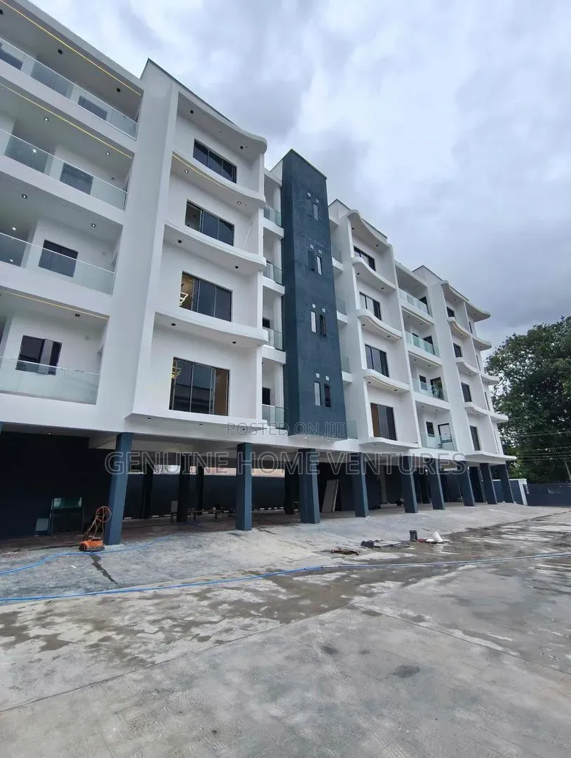 3bdrm Apartment in Ikeja Gra for sale in Ikeja GRA