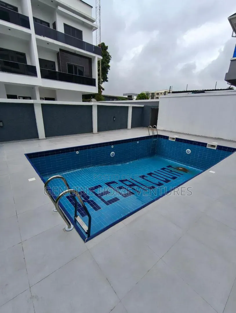 3bdrm Apartment in Ikeja Gra for sale in Ikeja GRA