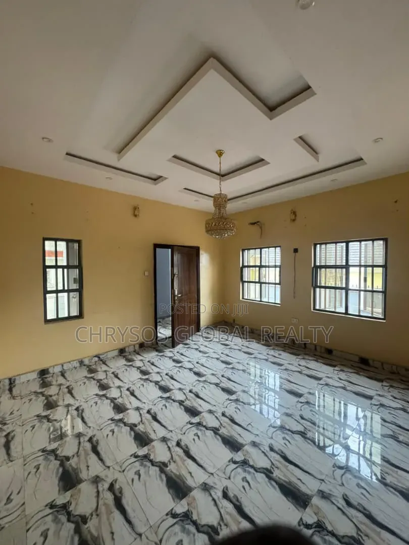 3bdrm Duplex in Carlton Gate Estate for rent in Akobo