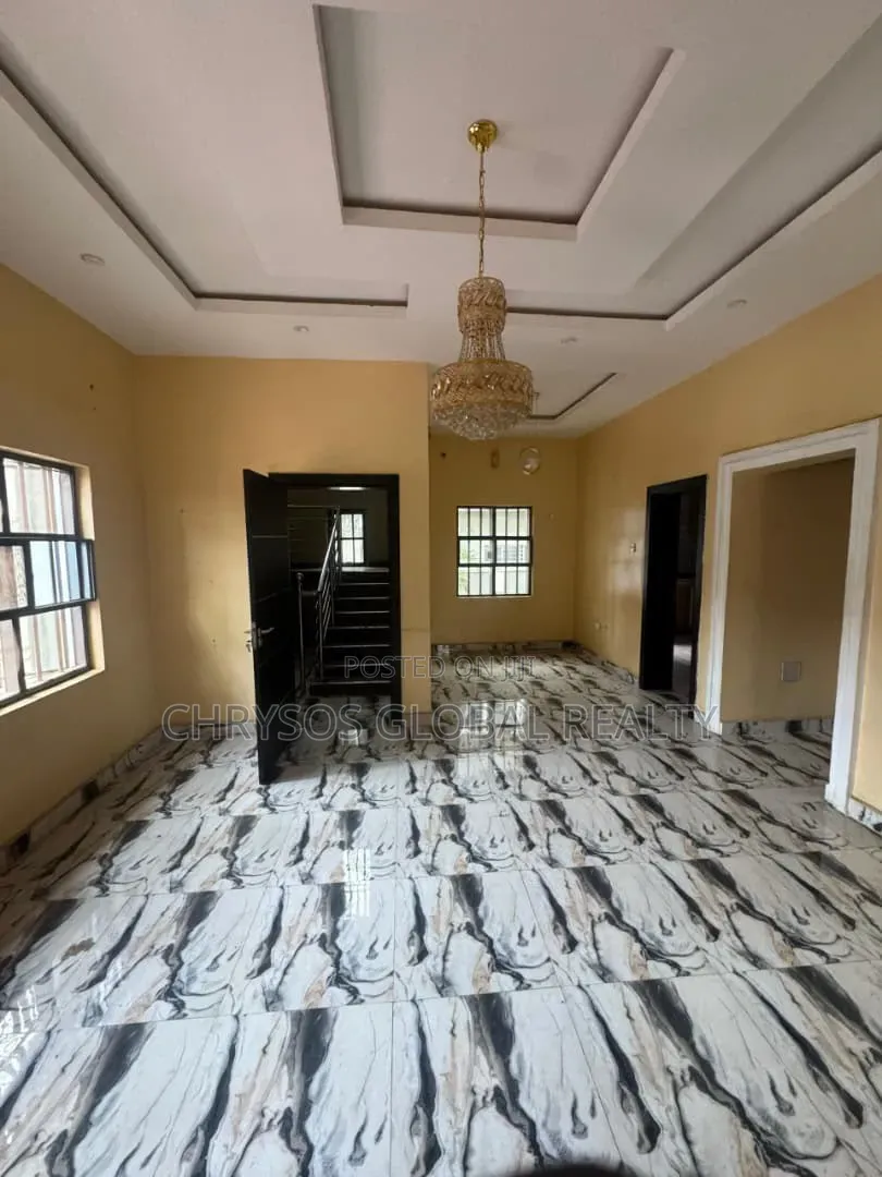 3bdrm Duplex in Carlton Gate Estate for rent in Akobo