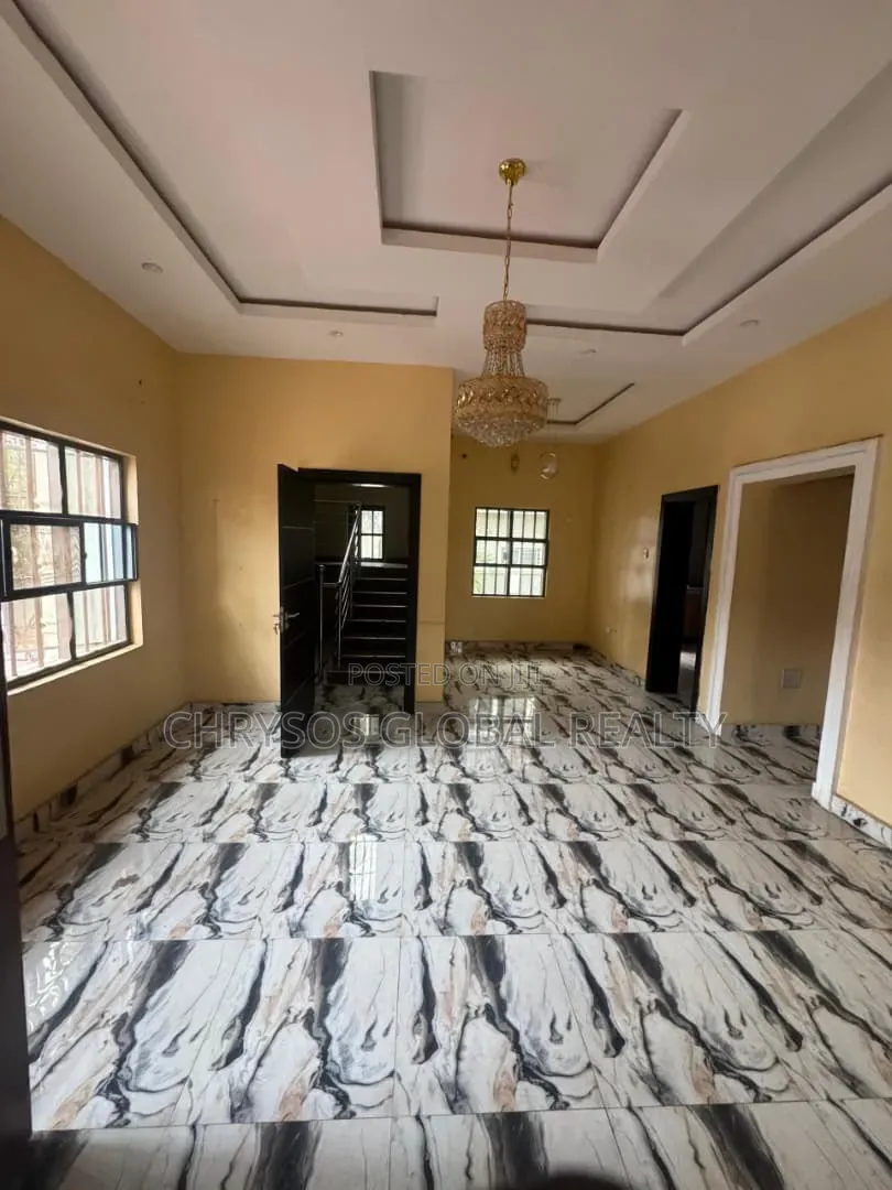 3bdrm Duplex in Carlton Gate Estate for rent in Akobo