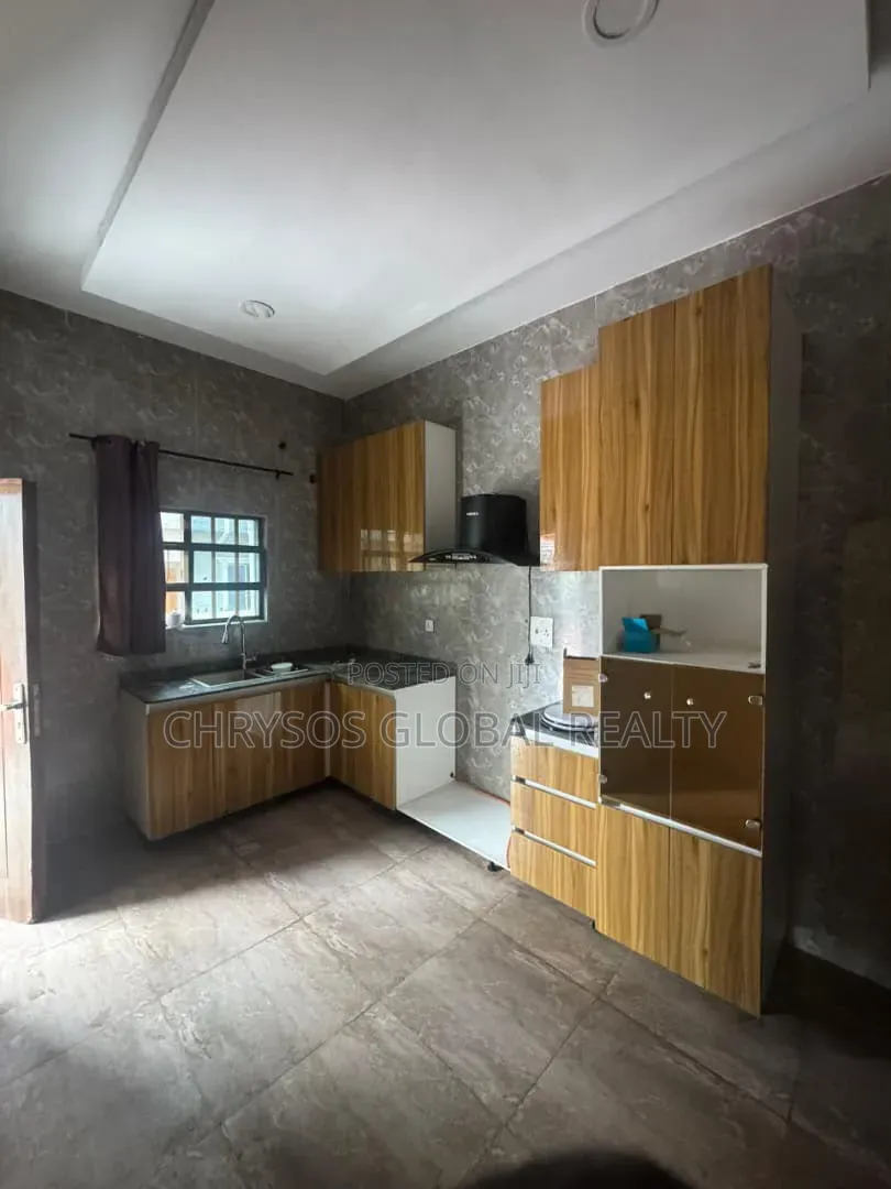 3bdrm Duplex in Carlton Gate Estate for rent in Akobo