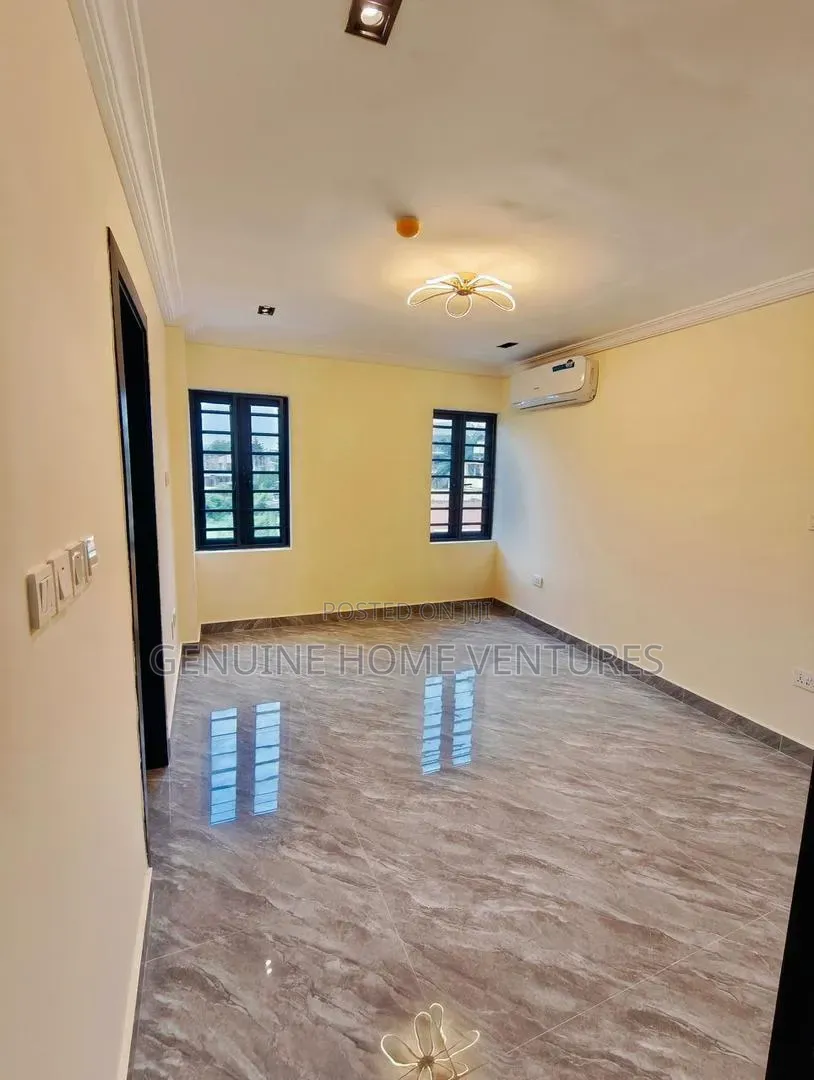 4bdrm Duplex in Opebi for sale in Opebi