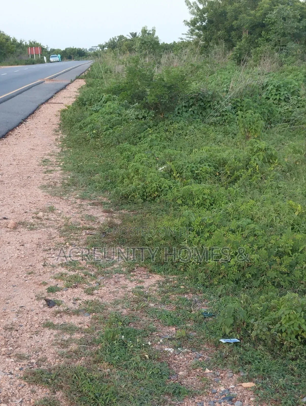 50 Acres of Commercial Land Available at Km 10 Iseyin-Ogbomoso Exp Way in Iseyin