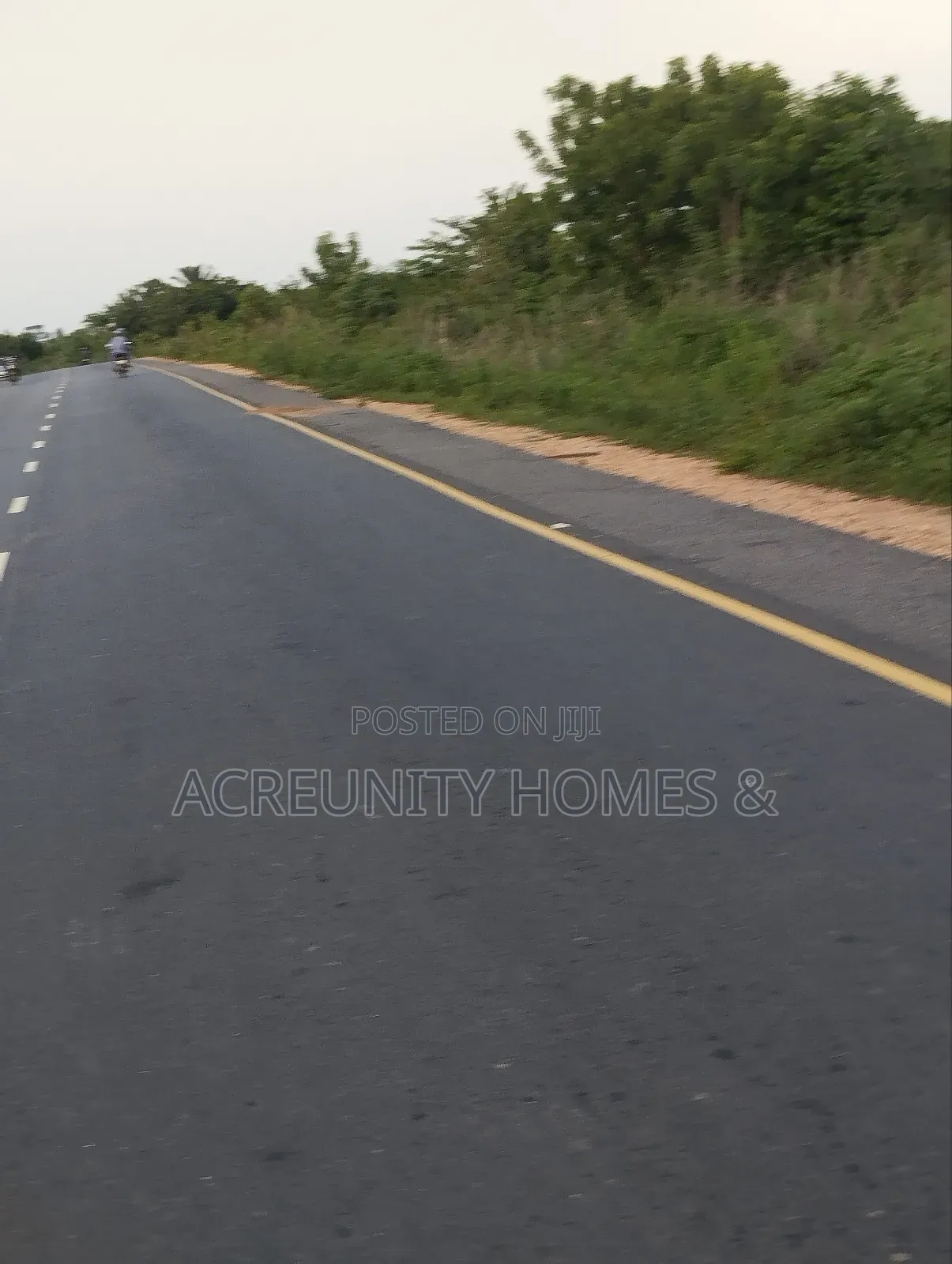 50 Acres of Commercial Land Available at Km 10 Iseyin-Ogbomoso Exp Way in Iseyin