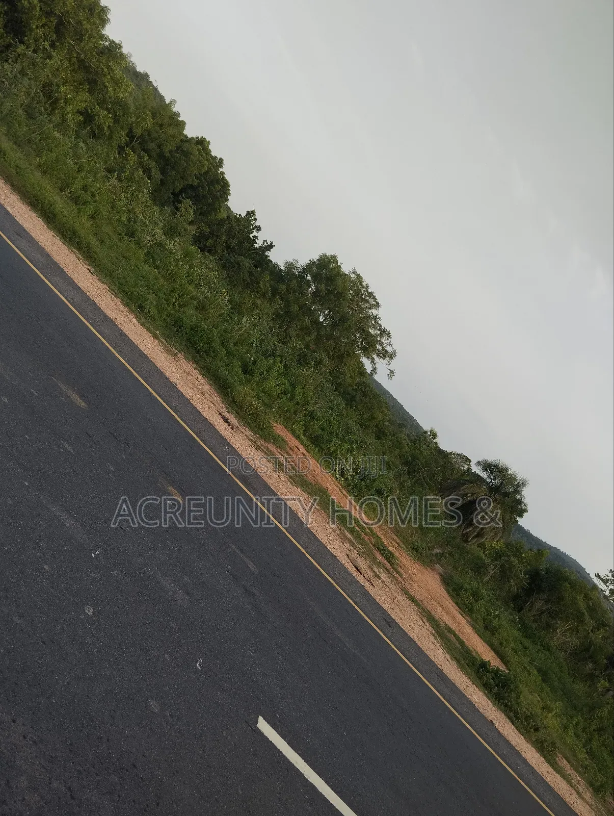 50 Acres of Commercial Land Available at Km 10 Iseyin-Ogbomoso Exp Way in Iseyin