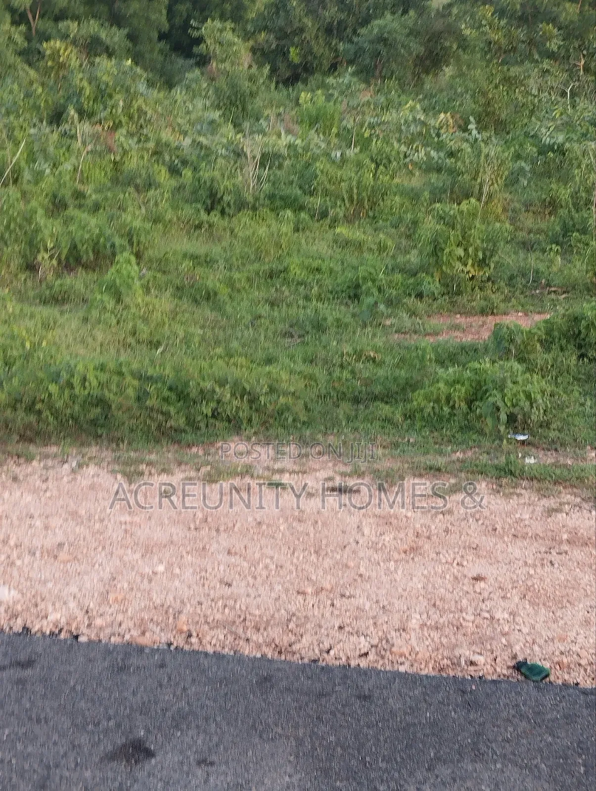 50 Acres of Commercial Land Available at Km 10 Iseyin-Ogbomoso Exp Way in Iseyin