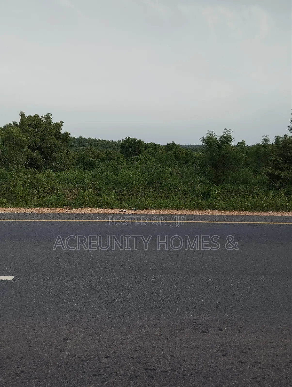 50 Acres of Commercial Land Available at Km 10 Iseyin-Ogbomoso Exp Way in Iseyin