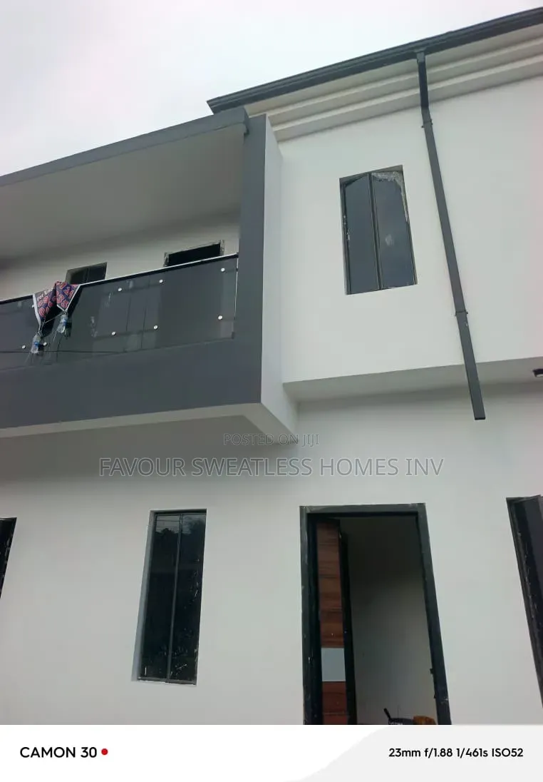 5bdrm Duplex in Magodo Ph1, GRA Phase 1 for sale in GRA Phase 1