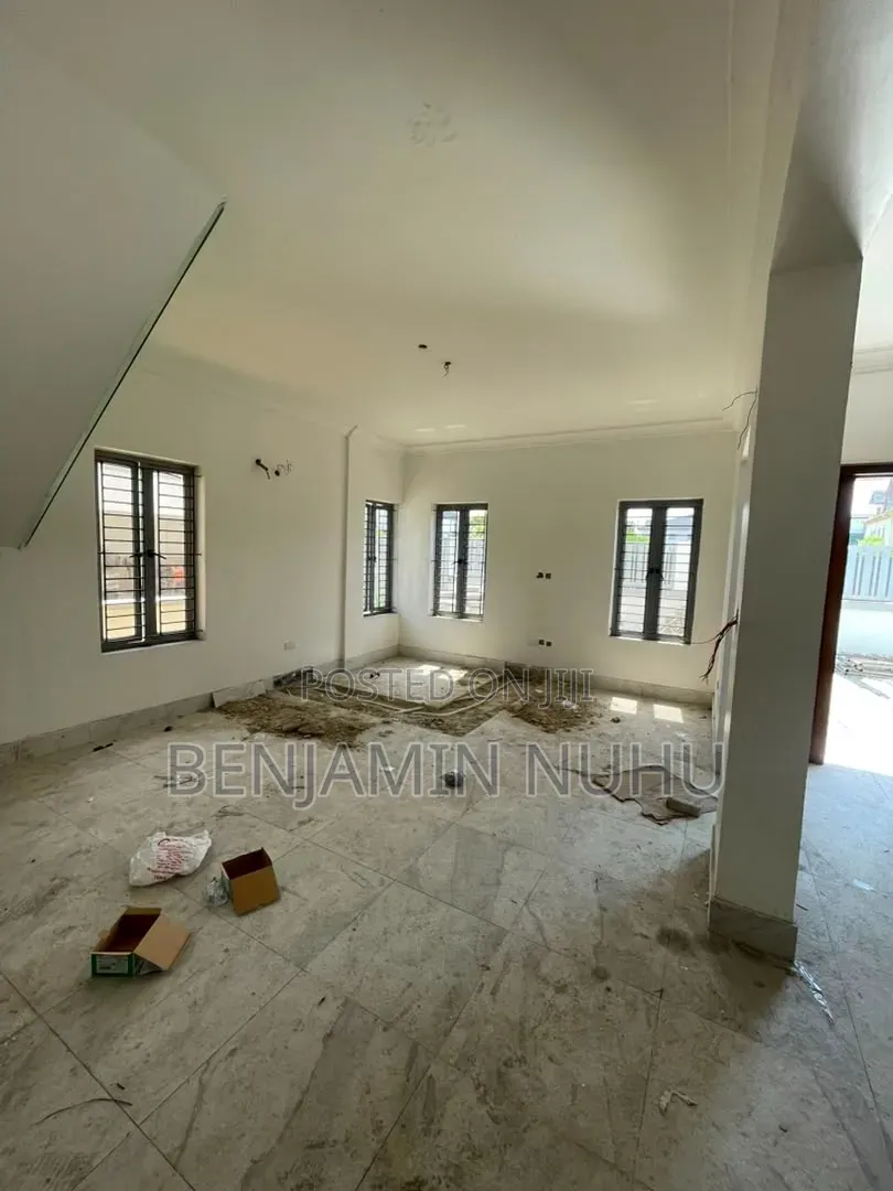 4bdrm Duplex in Victoria Island for rent in Victoria Island Extension