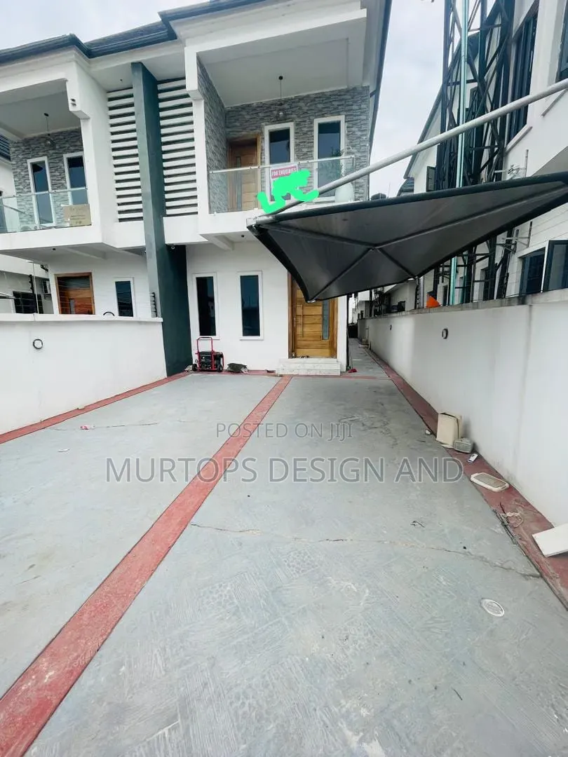 Furnished 4bdrm Duplex in Lekki Phase 2 for sale in Lekki Phase 2
