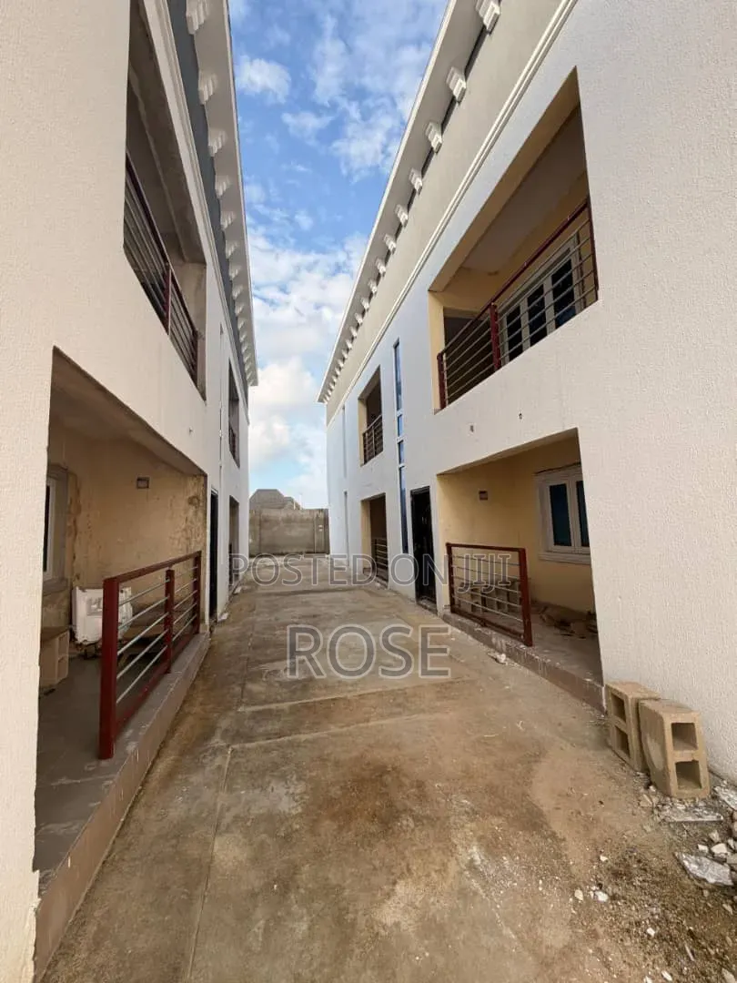 3bdrm Duplex in Shelter Extension, Uyo for rent in Uyo