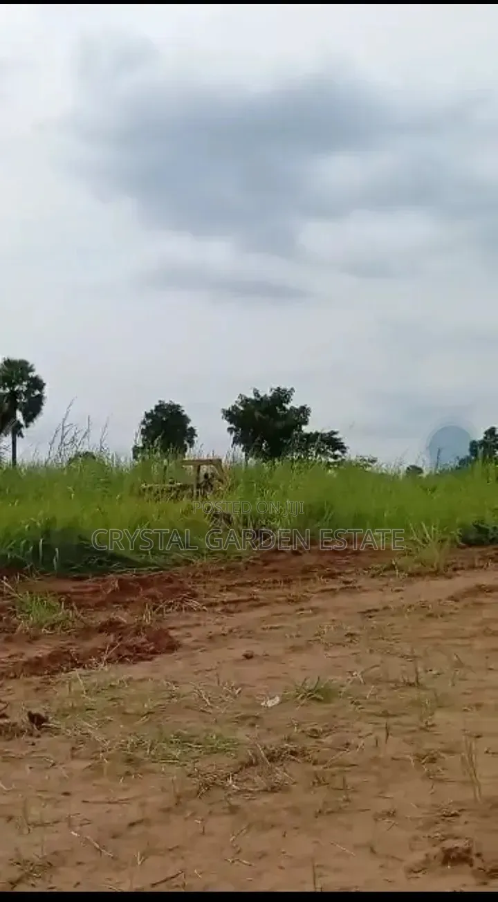 50x100sq-meter:Land For Sale At Ogwashi Uku. in Oshimili North