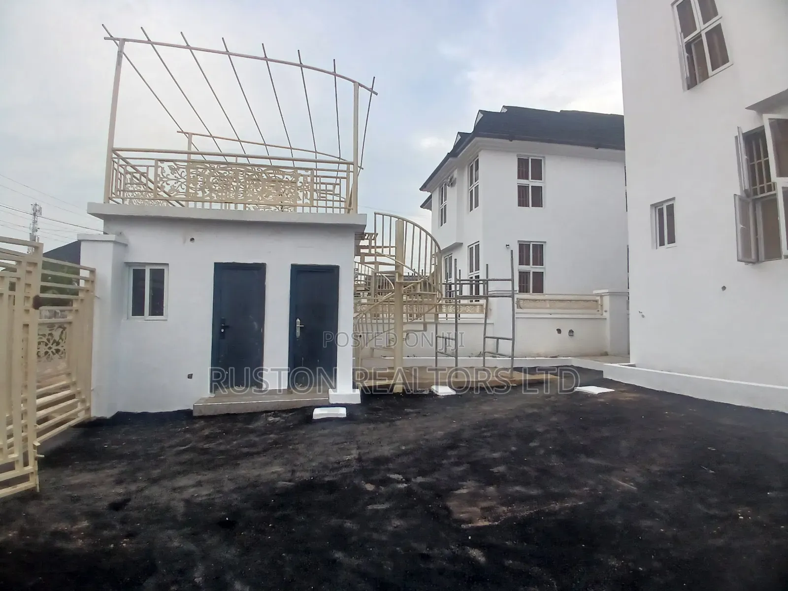 4bdrm Duplex in Bodija for rent in Bodija