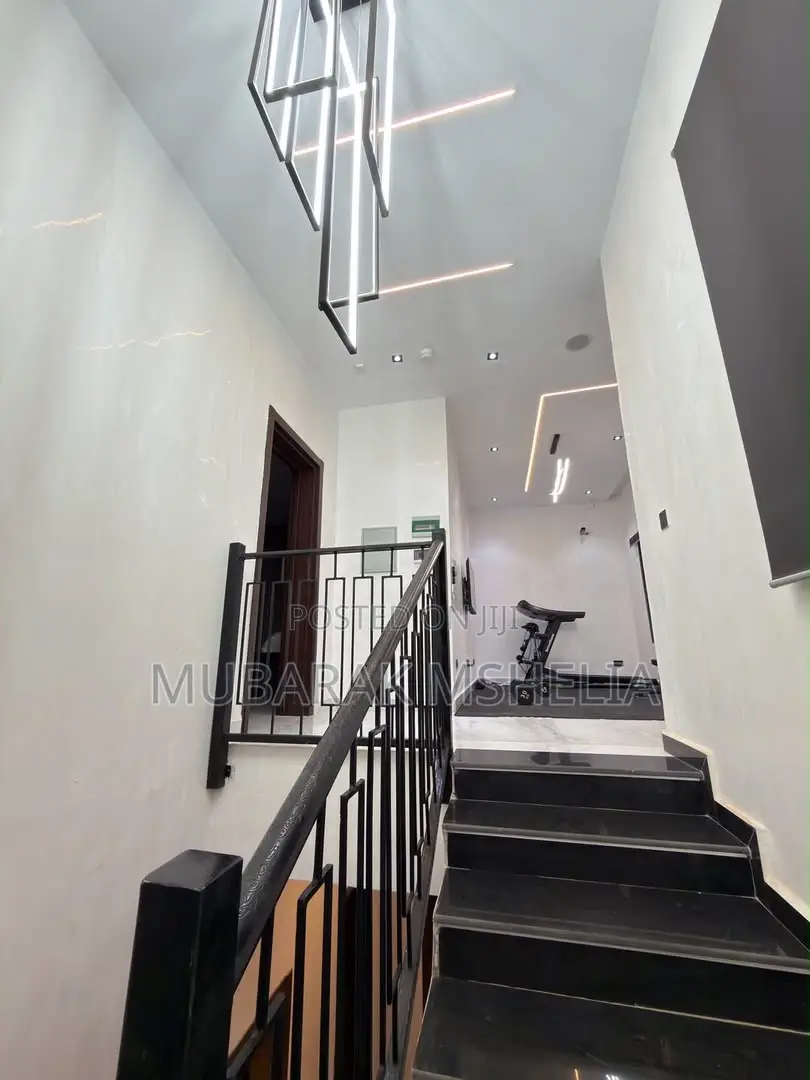 Furnished 4bdrm Duplex in Jahi for sale in Jahi